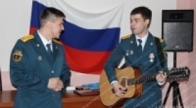 С профессиональным праздником пожарные-спасатели!